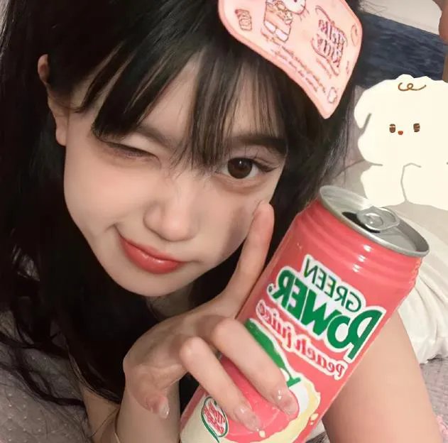 穿着鞋子的贝壳马塞尔