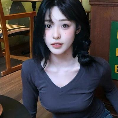 她对星星歌唱